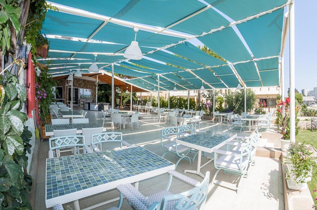 Colophon Beach Otel Gumuldur Exterior photo